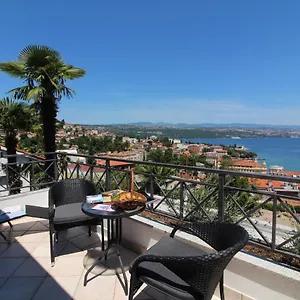  Apartment Seccareccia