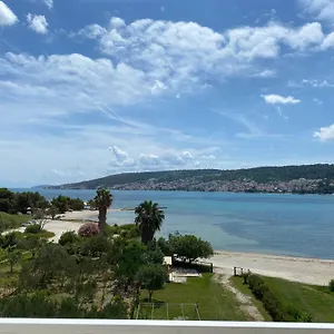 https://apartment-vranjes.hotels-in-trogir.com