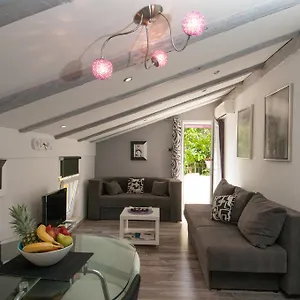  Apartment Gala