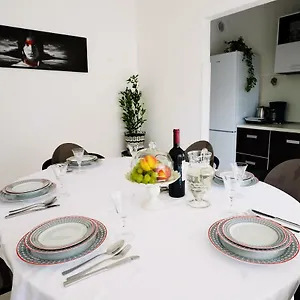 https://casa-gremar.pula-hotels.org